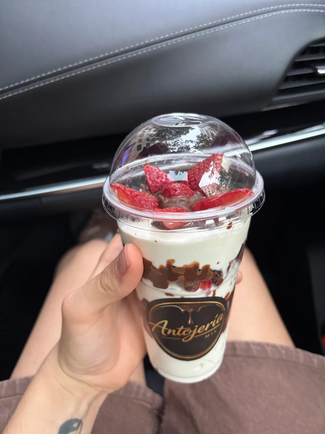 Fresas con crema artesanal de Antojería Mix